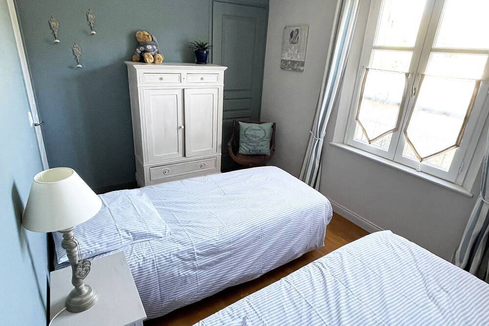 Appartement duplex dans Villa 2 ch.  4/6 p  Proche Grasse, Piscine, Jardin, clim in Le Rouret, Côte méditerranéenne (France)