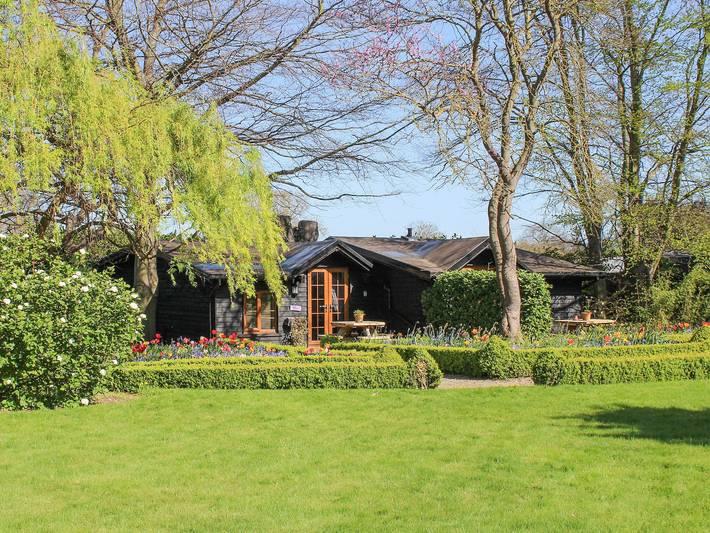 Log cabin for 2 people in Kent