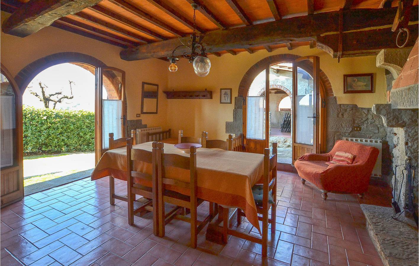 La Lama Gemütliche 2BR Wohnung mit Pool & Parkplatz in Castelfranco di sopra, Castelfranco Piandiscò (gemeinde)