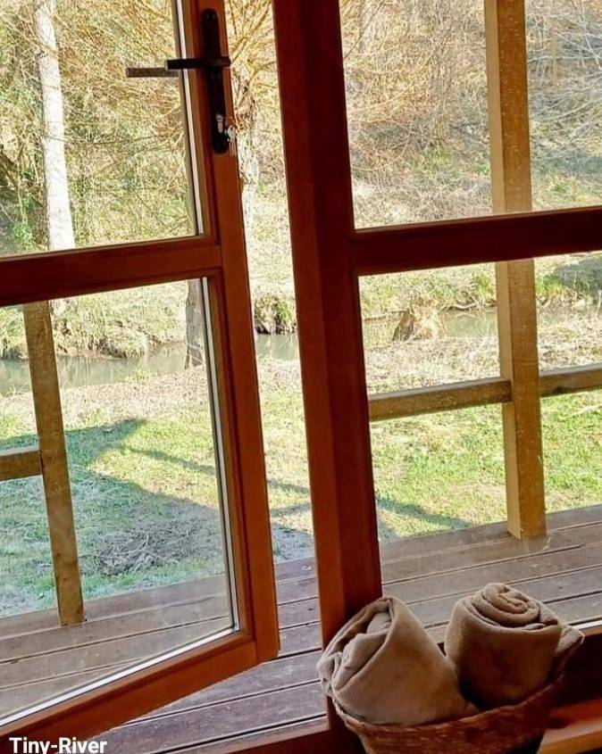 Gîte pour 4 personnes, avec vue et jardin à Onhaye - 2