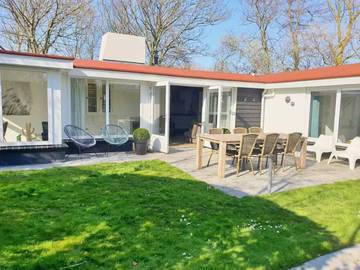 Ferienhaus für 6 Personen, mit Terrasse und Garten in Westkapelle