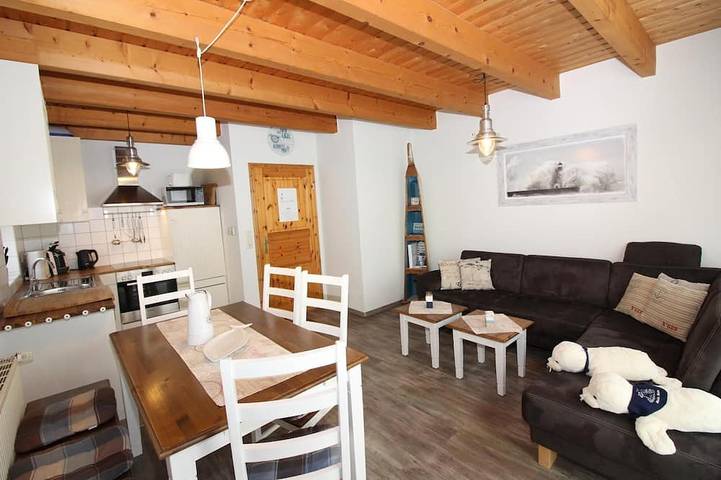 Ferienhaus für 6 Personen, mit Sauna und Garten sowie Pool in Butjadingen