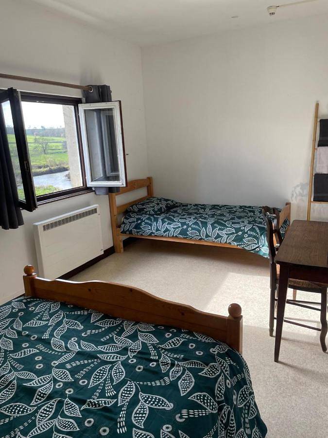 Location de vacances pour 2 personnes, avec vue et jardin à Nochize - 3
