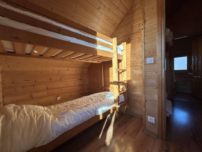 Casa rural para 8 personas, con balcón - 1