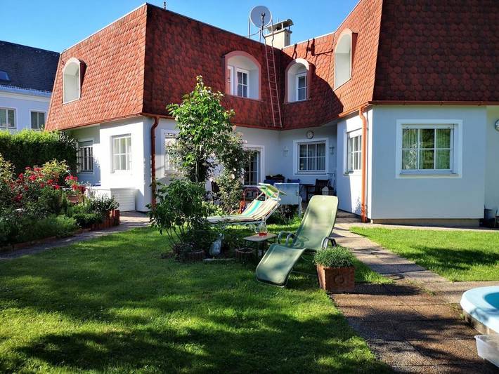 Ferienwohnung für 4 Personen, mit Terrasse und Garten sowie Pool in Wien
