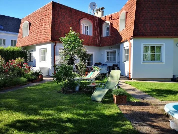 Ferienwohnung für 4 Personen, mit Pool und Garten - 1