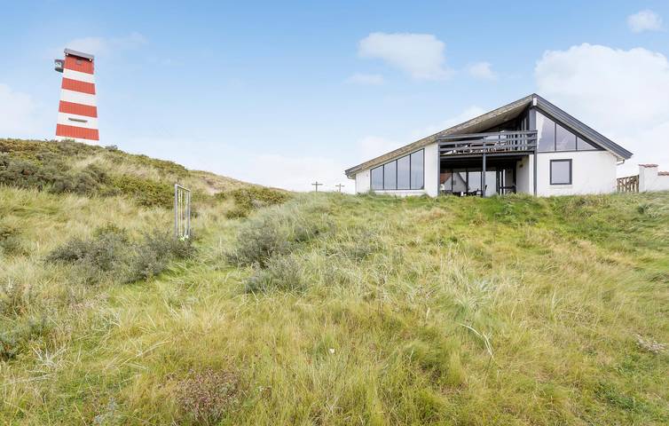 Ferienhaus für 10 Personen, mit Terrasse und Whirlpool sowie Pool und Sauna in Vorupør - 2
