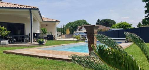 Location de vacances pour 6 personnes, avec piscine ainsi que jardin et terrasse à Moulis-en-Médoc