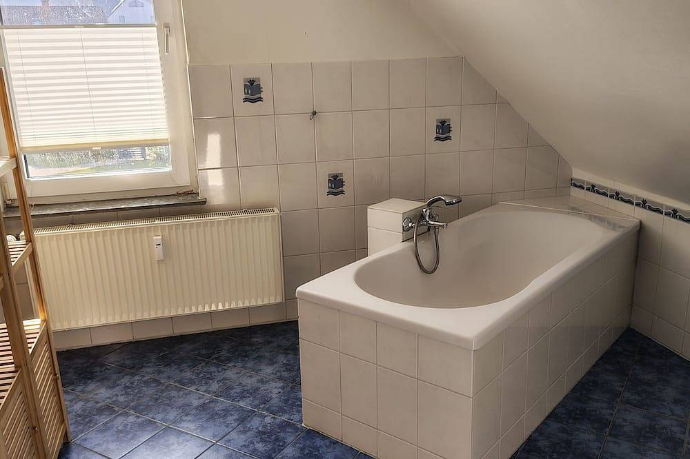 Ganze Wohnung, Ferien in der Lindenstrasse in Hessisch Oldendorf, Weserbergland