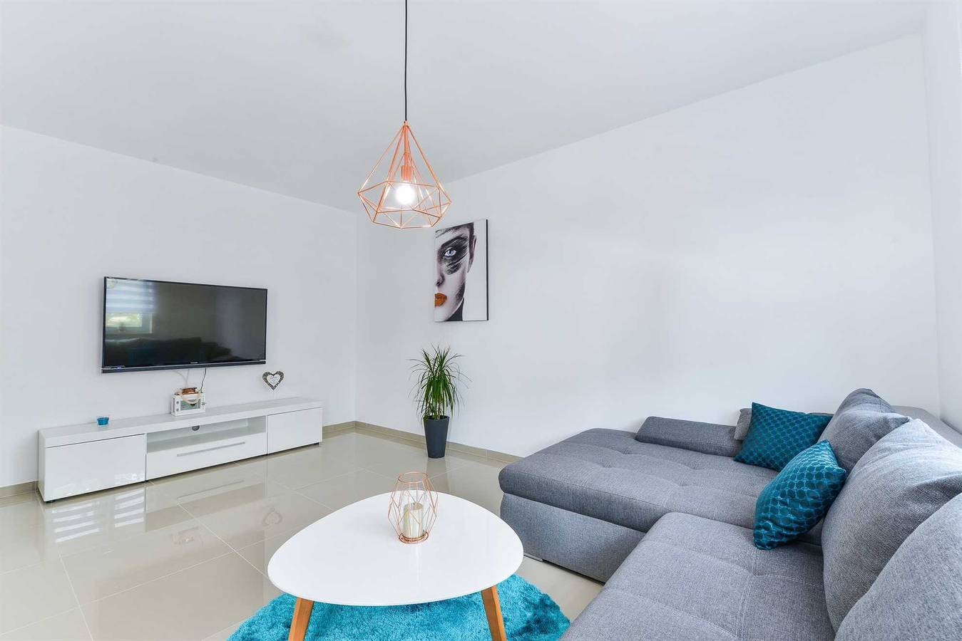 Ganze Wohnung, Luxuriöses Fewo | 4 Sterne | mit Meerblick | für 4 Personen in Vir