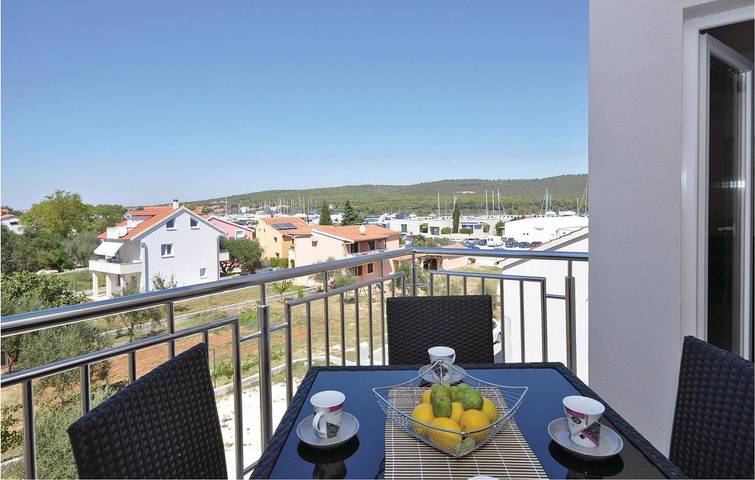 Ferienwohnung für 4 Personen, mit Terrasse in Bibinje - 3