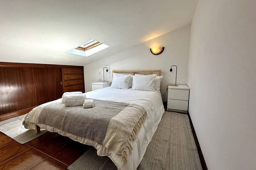 Lovely 4-bedroom Family Beach House, 2-Min Walk to Sand in Vila do Conde, Porto Distrikt