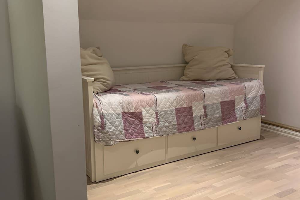 Fantastisches Cottage aus dem 18. Jahrhundert. Mit eigenem Steg und Whirlpool. in Akersberga, Österåker und Umgebung