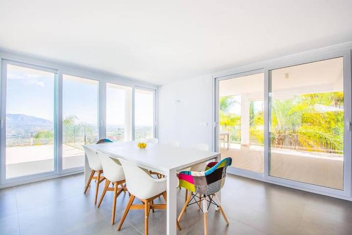 Casa rural para 12 personas, con piscina además de balcón y vistas en Ojén - 3