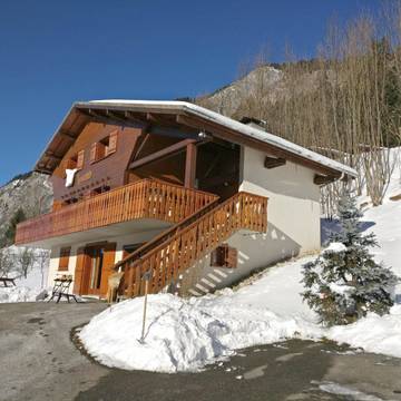 Location de vacances pour 5 personnes, avec jardin et vue à La Chapelle-d'Abondance