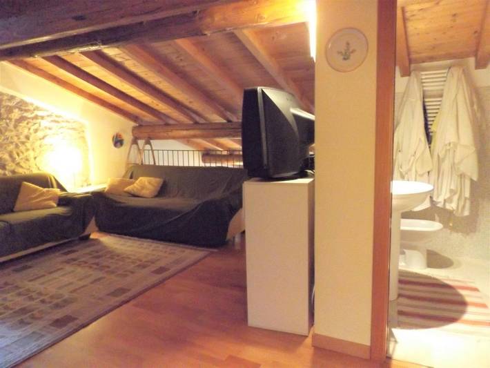 Ganze Wohnung, Appartamento Casa Canevini a Garda in Garda, Gardasee-Berge