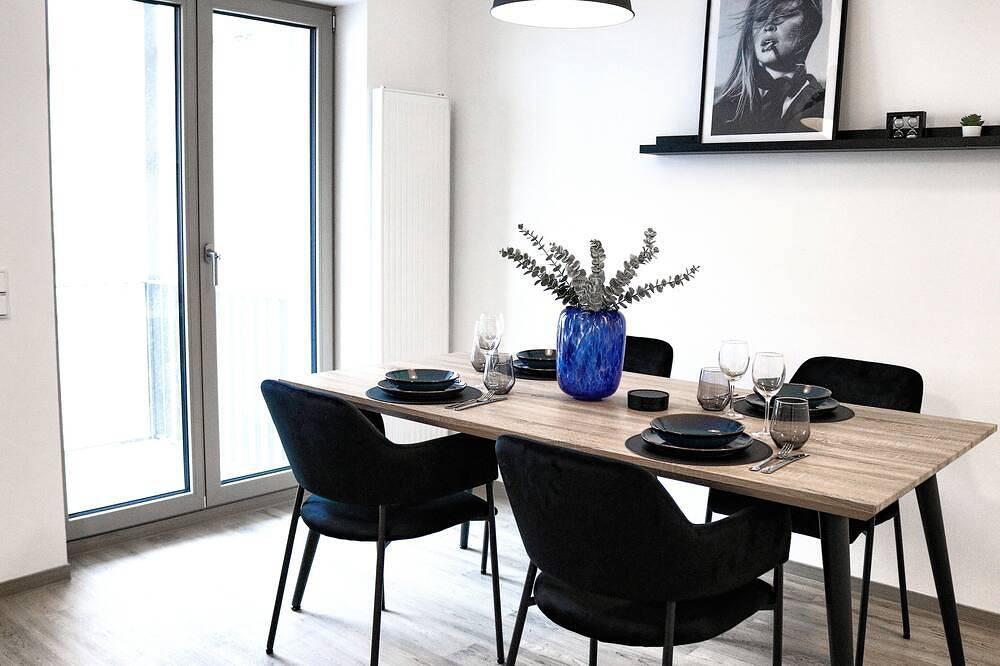 Entire apartment, Lightplace • Design - Boxspring - Balcony - 2 Smart Tv -City center - in Braunschweig (Germany), Brunswick Region