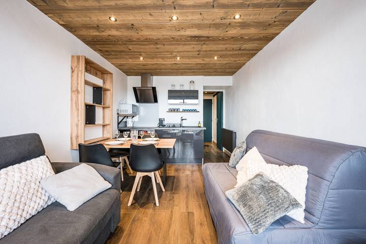 Ganze Wohnung, Ferienwohnung für 4 Personen mit Balkon in Le Corbier, Villarembert