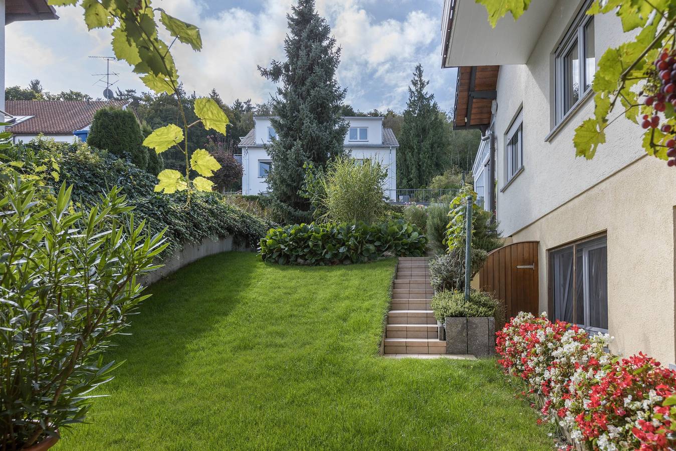 Ganze Wohnung, Charmante Ferienwohnung "Grauer" in Bodenseenähe mit Wlan, Terrasse & Garten in Moos, Hegau