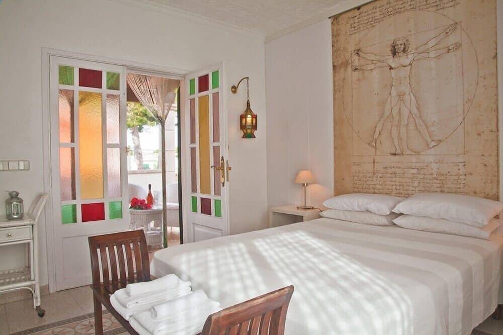 Beachside Villa mit privatem Pool, Terrasse, Grill und Wifi Zone. in El Arenal, Llucmajor