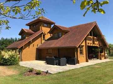 Gîte pour 10 personnes, avec vue et jardin, adapté aux familles dans Sauqueville