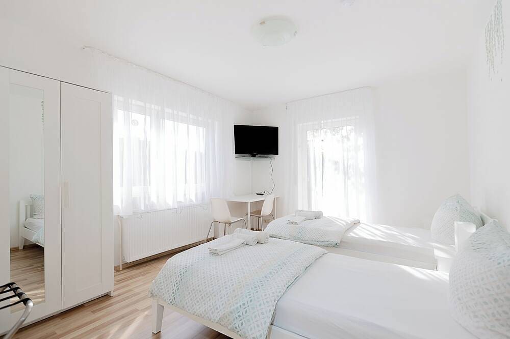 Ganze Wohnung, Ferienwohnung Reutlingen-Sondelfingen: gemütlich, sauber, gastfreundlich, ruhig in Sondelfingen, Reutlingen