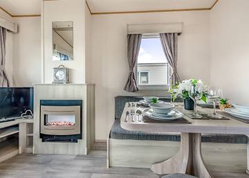 Glamping for 8 People in Walton on the Naze, Essex, Photo 4