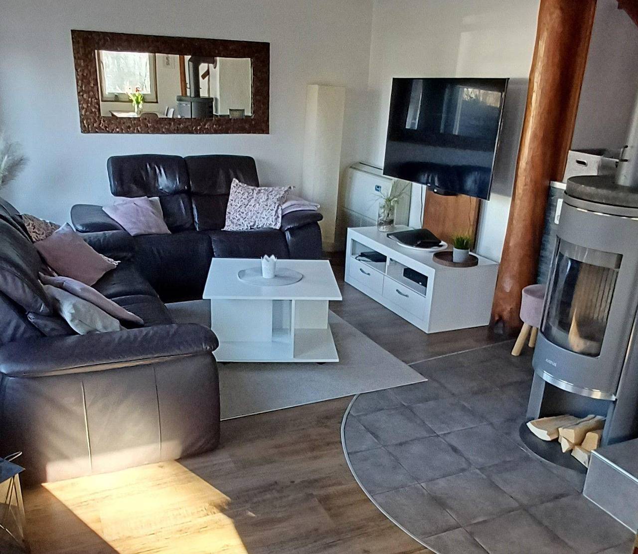 Ferienhaus mit Badezuber und Außendusche in Silbersee, Frielendorf