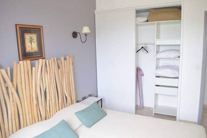 Location de vacances pour 5 personnes, avec piscine ainsi que terrasse et jardin dans Plage de la Palombaggia - 3