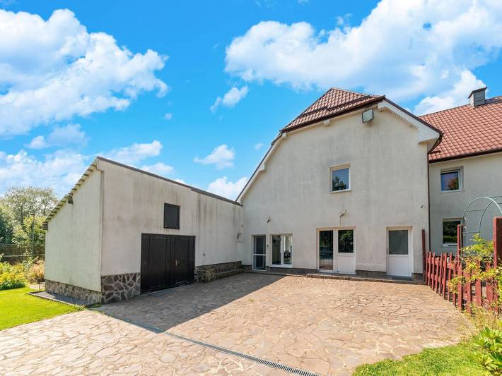 Ferienhaus für 10 Personen, mit Garten, kinderfreundlich