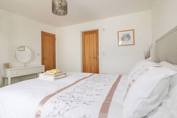 Log Cabin for 6 People in Perranporth, Cornwall, Photo 3
