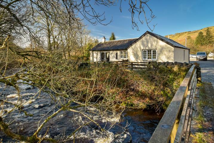Holiday rental for 6 people, with pool in Scotland