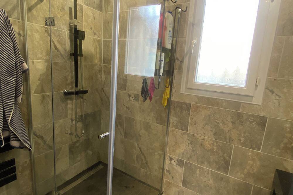 Renovated house, elegant and central in Istres, Istres region