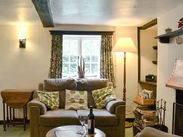 Log Cabin for 3 People in Bramshott and Liphook, Hampshire, Photo 3
