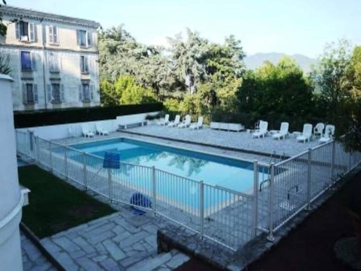 Gîte pour 2 personnes, avec piscine, adapté aux familles dans Parc du Bois Vidal - 2