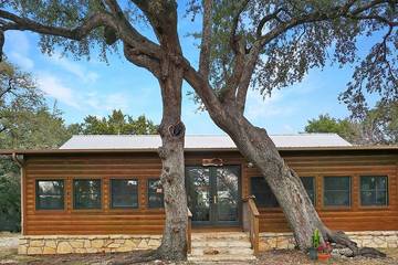 Vacation House for 6 Guests in Wimberley, Hays County, Picture 2