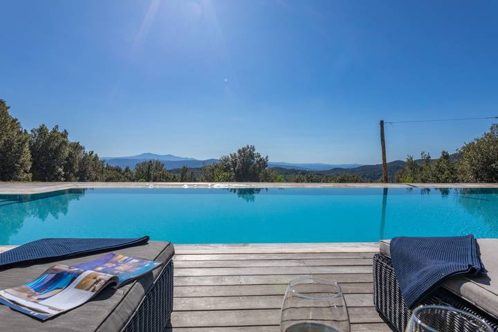 Villa per 10 persone, con Terrazza e Giardino nonché Piscina a Murlo