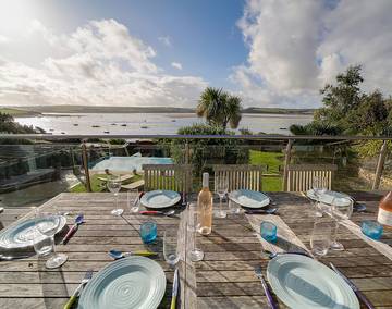 Holiday Home for 12 People in Rock, St Minver Lowlands, Photo 1