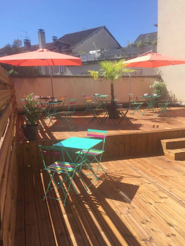 Hôtel pour 2 personnes, avec terrasse, animaux acceptés à Saint-Céré - 2