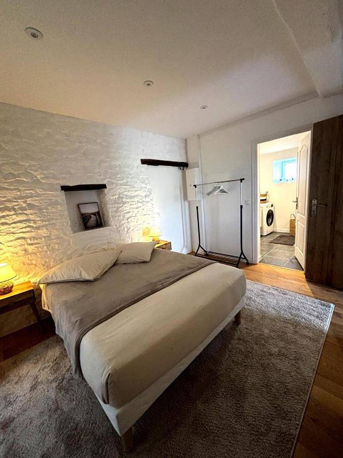 Gîte pour 4 personnes, avec vue et terrasse à Asquins - 3