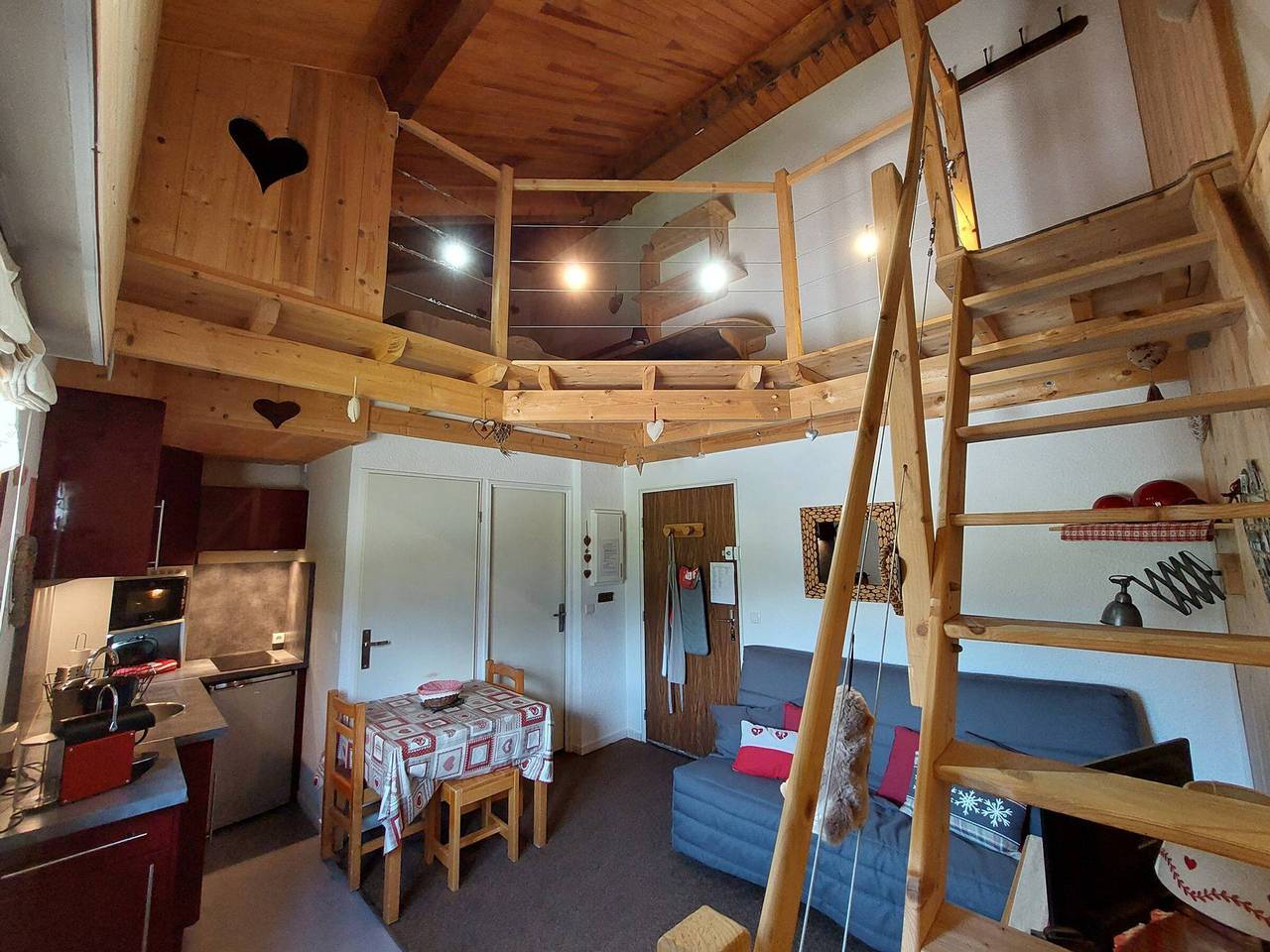 Estudio entero, Estudio de montaña en Autrans, 3 pers, aparcamiento privado, 2 estrellas in Autrans-Méaudre-en-Vercors, Parc naturel régional du Vercors