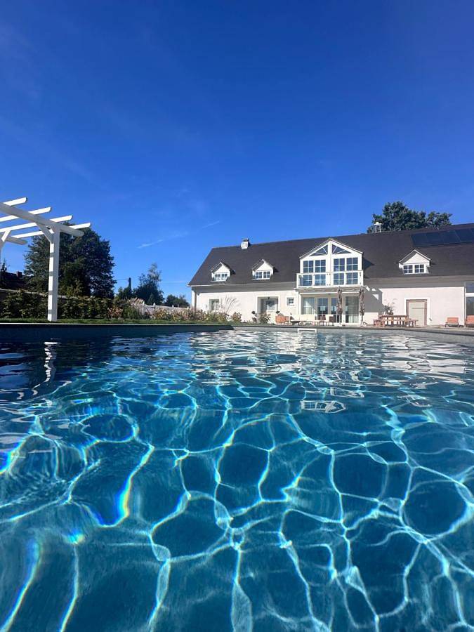 Villa mit pool für 8 Personen, mit Balkon und Terrasse sowie Garten und Pool in Sachsen