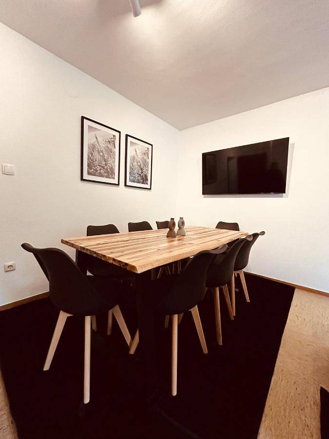 Ferienwohnung für 7 Personen, mit Terrasse und Garten