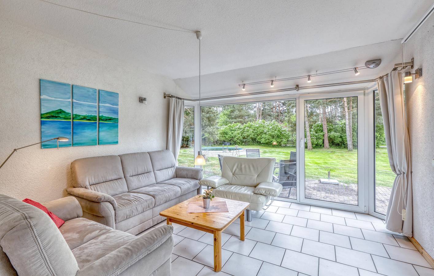 Ganze Ferienwohnung, Ferienhaus am Meer mit Terrasse und Parkplatz, Bodstedt 2km in Pruchten, Vorpommern