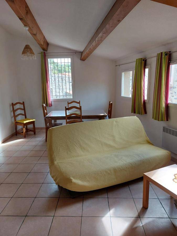 Appartement entier, One-Bedroom Apartment in Pézilla-de-Conflent, Parc naturel régional Corbières-Fenouillèdes