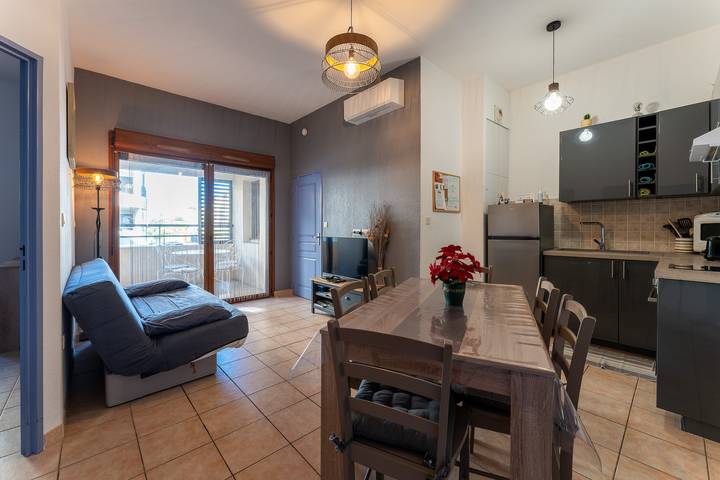Appartement de vacances pour 6 personnes, avec Balcon ainsi que Terrasse et Piscine à Uzès