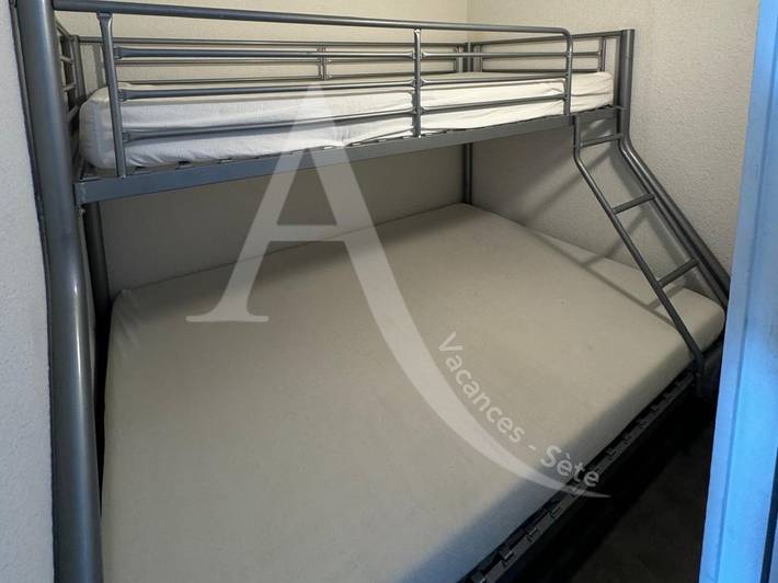 Gîte pour 4 personnes, avec terrasse dans Plage de La Corniche - 3