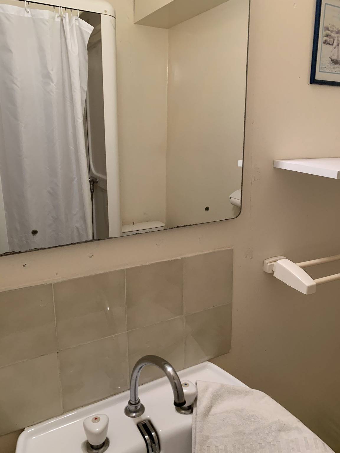 Apartamento entero, Apartamento acogedor en Néris-les-Bains, 20 m², balcón con vista in Néris-les-Bains, Región de Montluçon