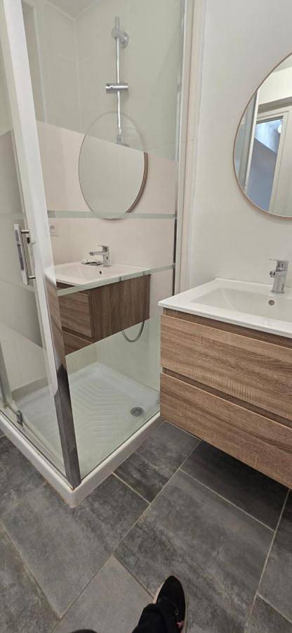 Appartement entier, Three-Bedroom Apartment in Lourdes, Hautes-Pyrénées