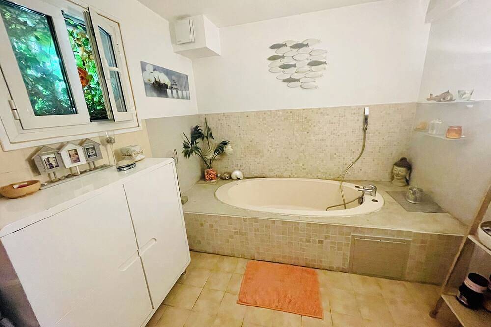 Maison 6-8 Personnes Avec Piscine Proche Cannes in La Roquette-sur-Siagne, Cannes regio